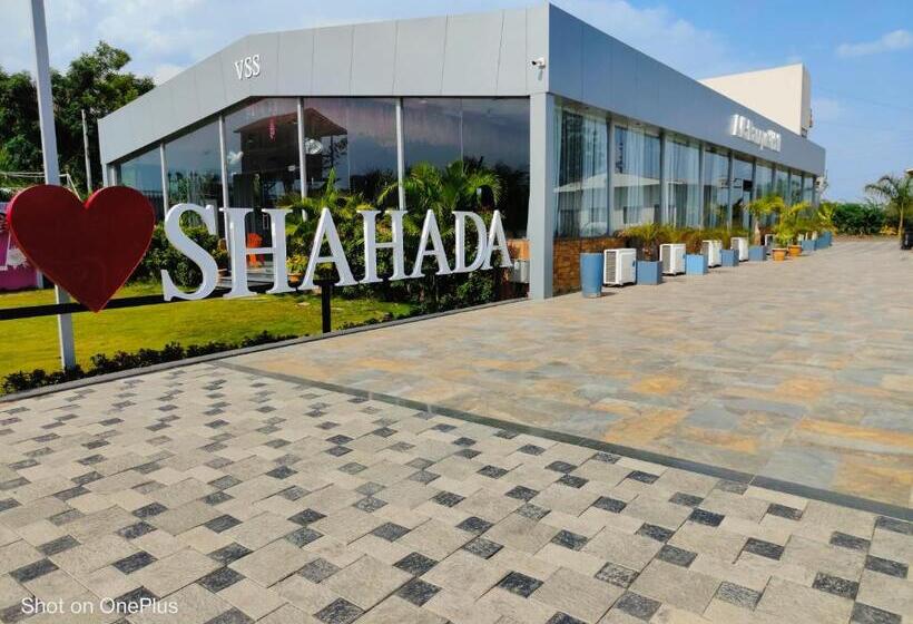 Hotel Vss Lawns & Resorts Llp