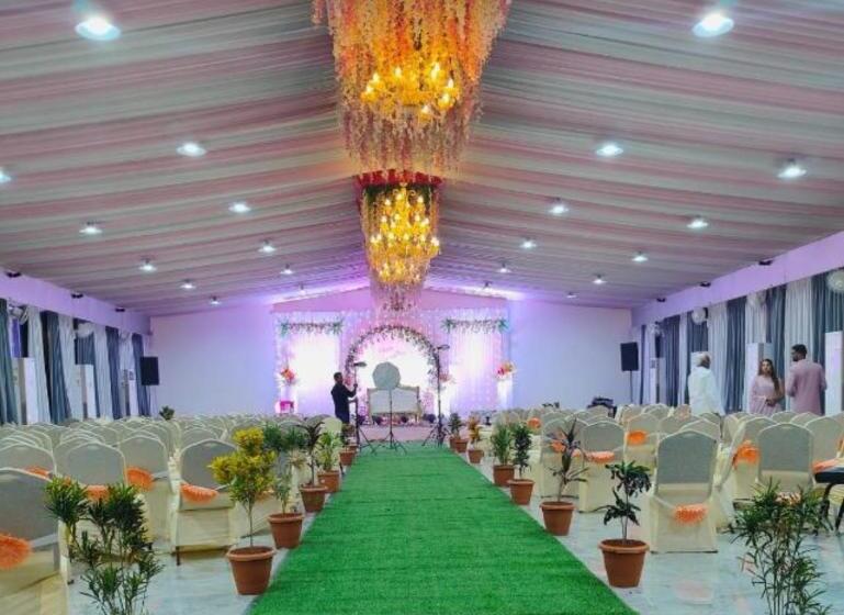 Hotel Vss Lawns & Resorts Llp