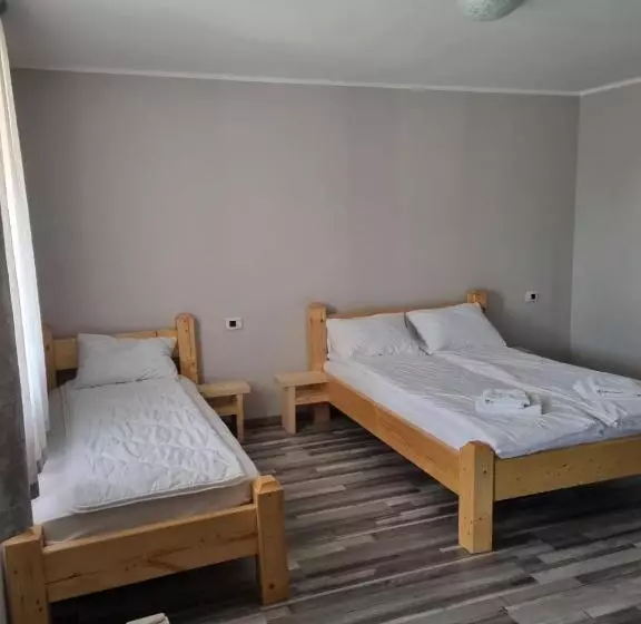 ペンション Cabanele Tisa