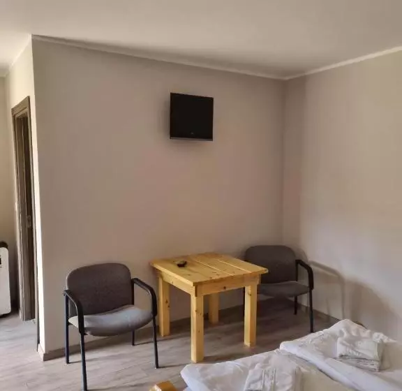 ペンション Cabanele Tisa