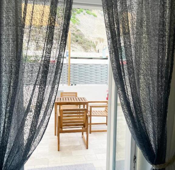 Пансион Chiaia Di Rose Rooms & Apartment