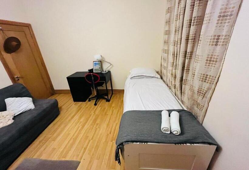 پانسیون Dormitorio Grande D08