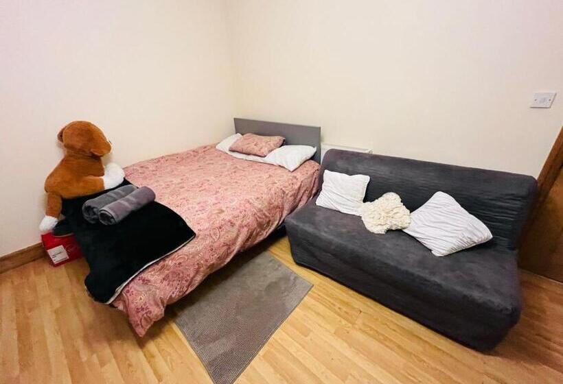 پانسیون Dormitorio Grande D08