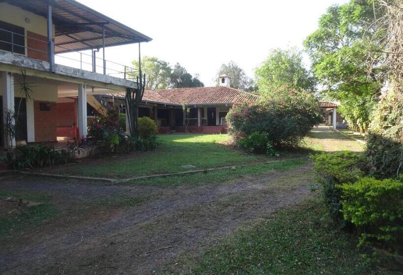 پانسیون Green Paradise San Rafael