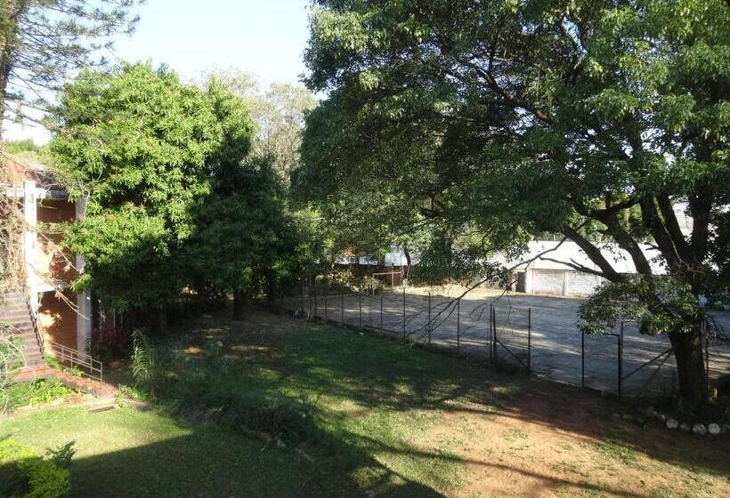 پانسیون Green Paradise San Rafael