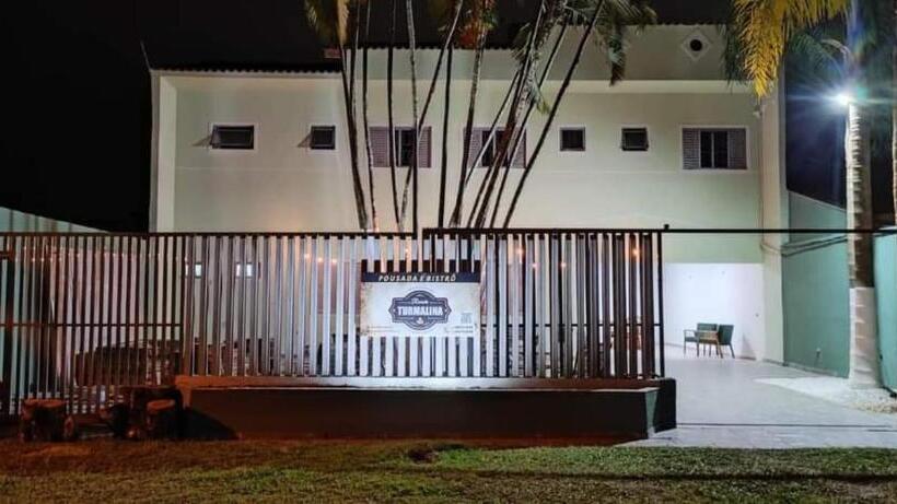 펜션 Pousada Recanto Turmalina