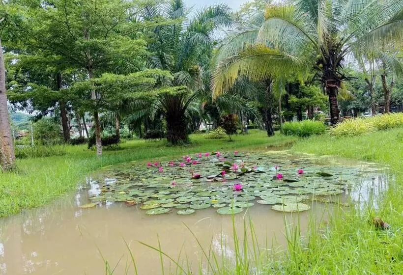 リゾートホテル อภิรตา รีสอร์ท