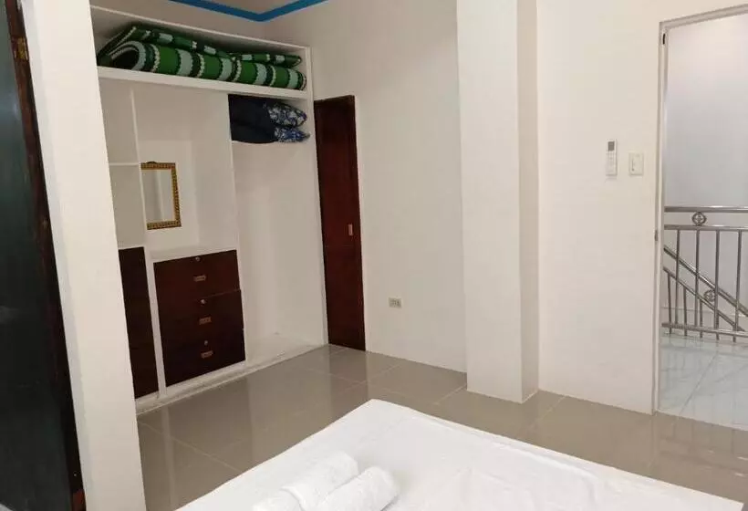هاستل Drage Tourist Inn