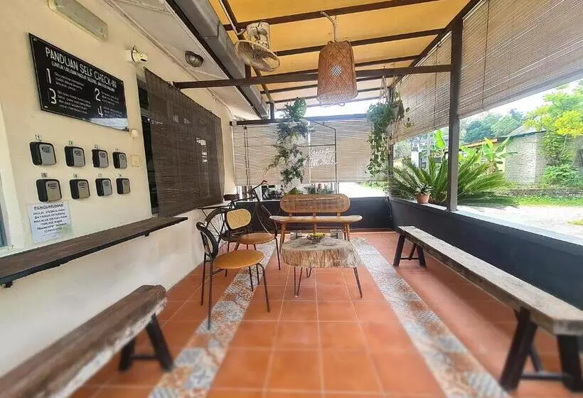 ユースホステル Triple Room With Pool In Bangi