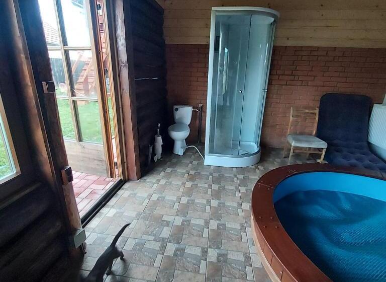 تختخواب و صبحانه Family Retreat