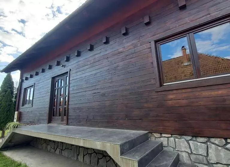 Aamiaismajoitus (B&B) Family Retreat