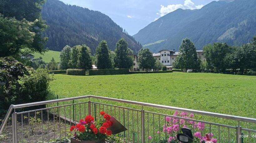 Bed and Breakfast Pension Obermair