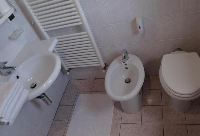 בית מלון כפרי Agriturismo Draghi