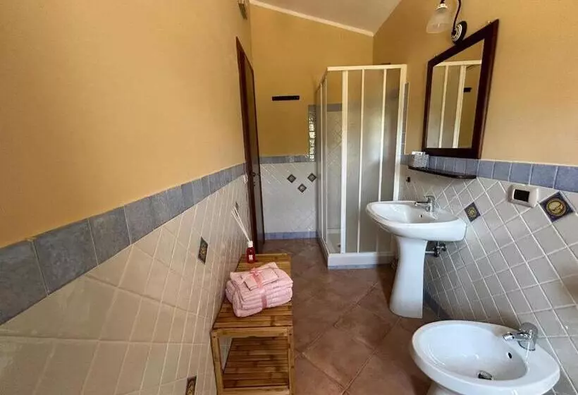 ホテル Agriturismo Francemili