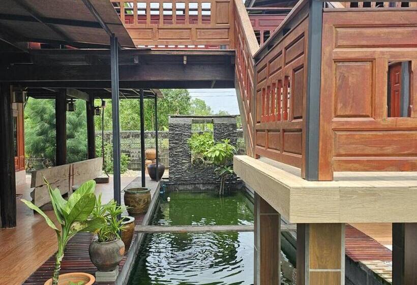 Hotel Nipatra Homestay