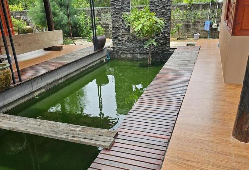 Hotel Nipatra Homestay