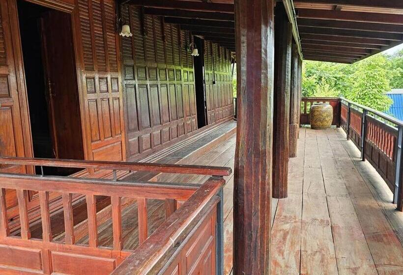 Hotel Nipatra Homestay