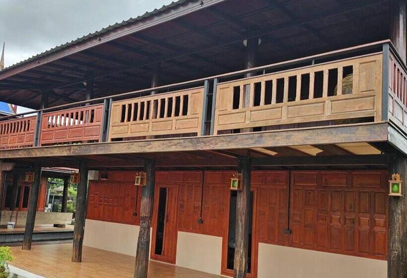 Hotel Nipatra Homestay