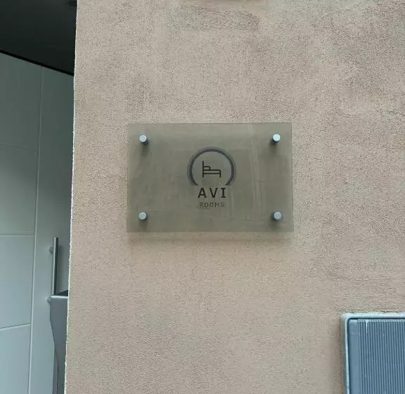 پانسیون Avi Rooms