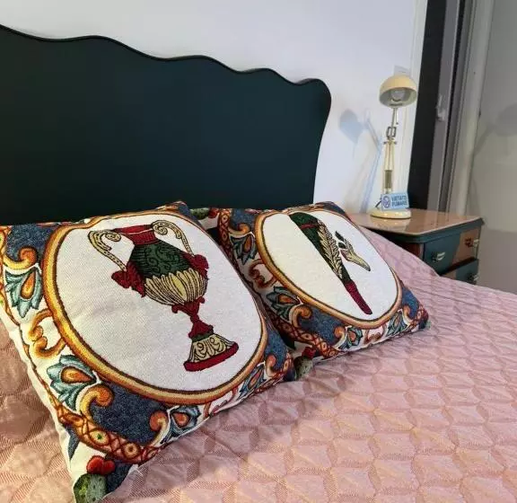 پانسیون Avi Rooms
