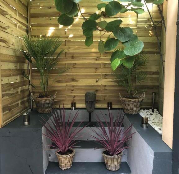 پانسیون Studio Autonome Terrasse Privée