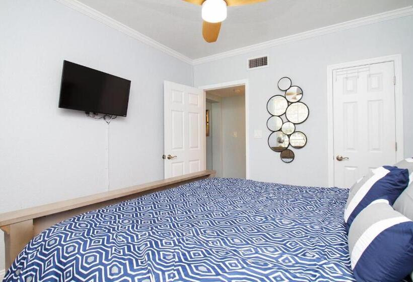 Курорт Clearwater Beach Suites #103