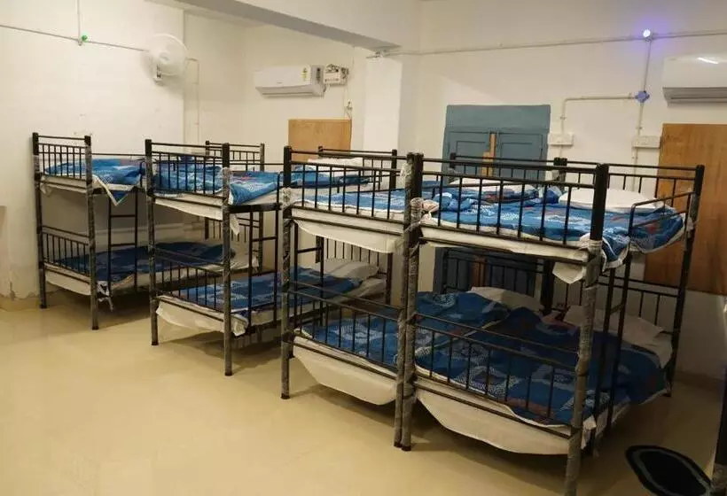 ユースホステル Dormnest