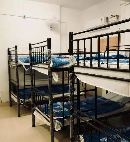 ユースホステル Dormnest