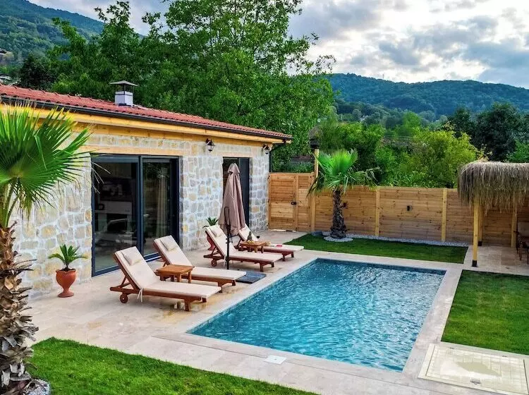 Aamiaismajoitus (B&B) Dut Sapanca