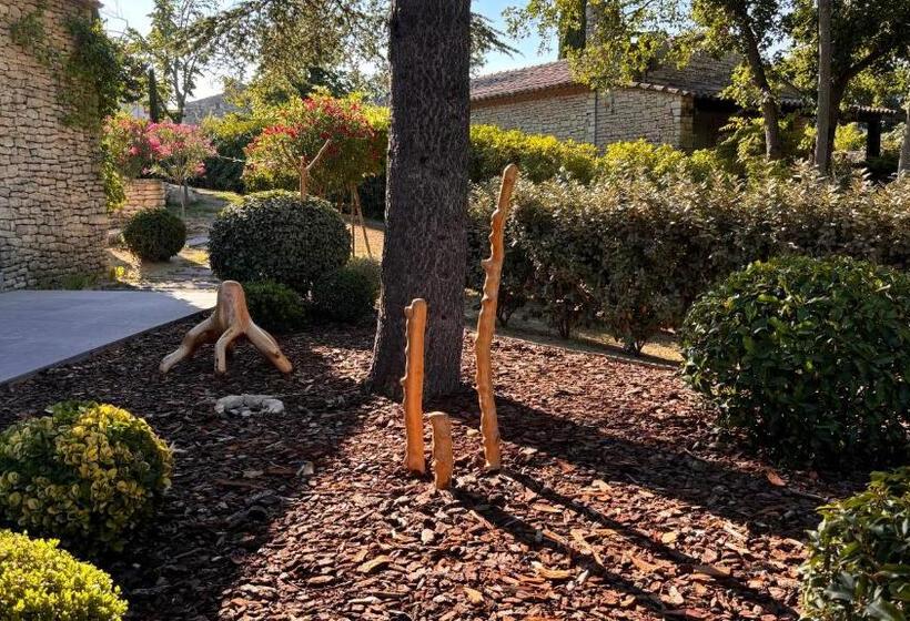 تختخواب و صبحانه La Suite Gordes