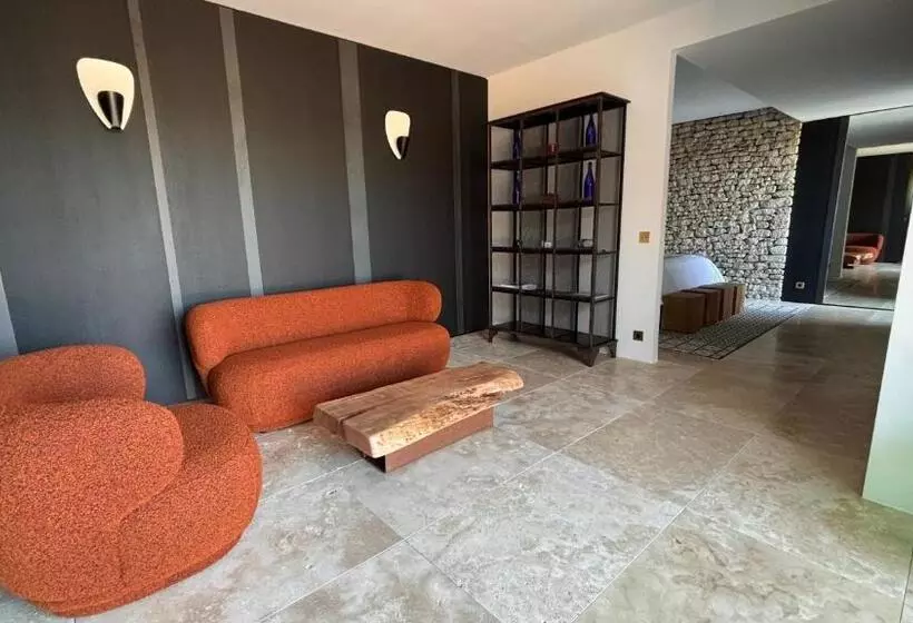 Aamiaismajoitus (B&B) La Suite Gordes