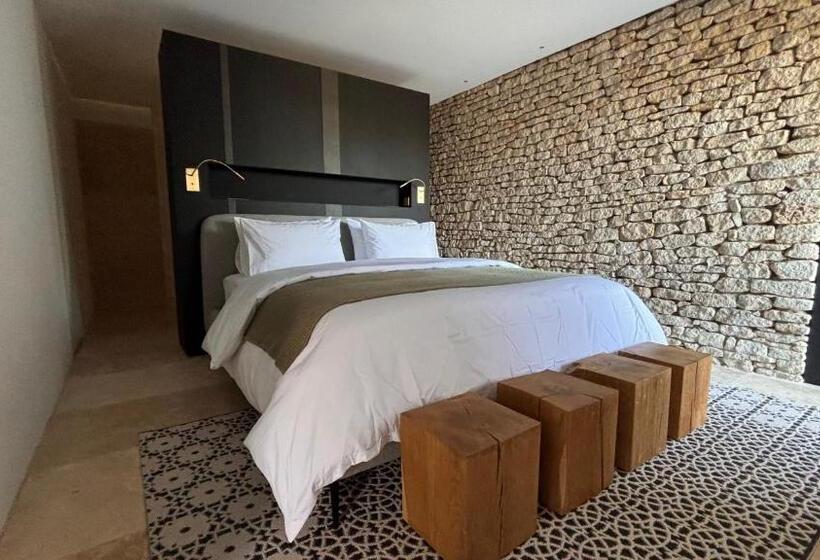 تختخواب و صبحانه La Suite Gordes