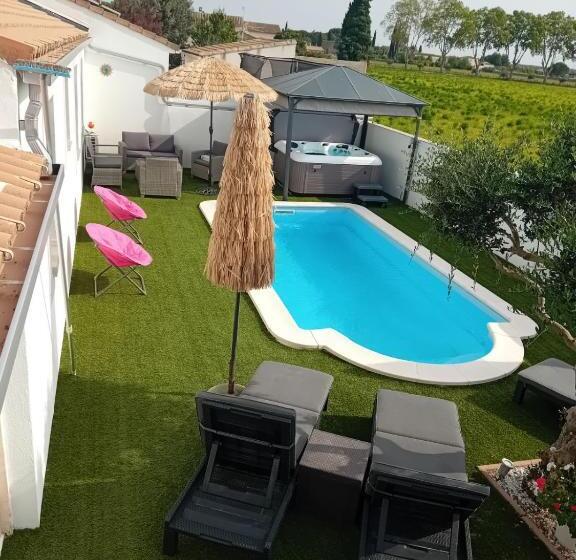 مبيت وإفطار Les Plaisirs De Camargues