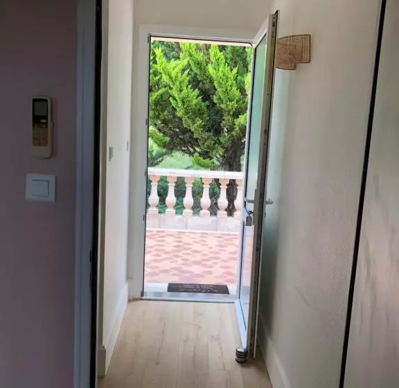 ベッドアンドブレックファースト Maison D Hôtes à Laplume