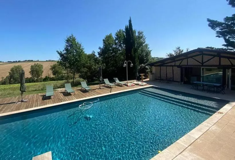 ベッドアンドブレックファースト Maison D Hôtes à Laplume