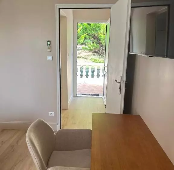 ベッドアンドブレックファースト Maison D Hôtes à Laplume