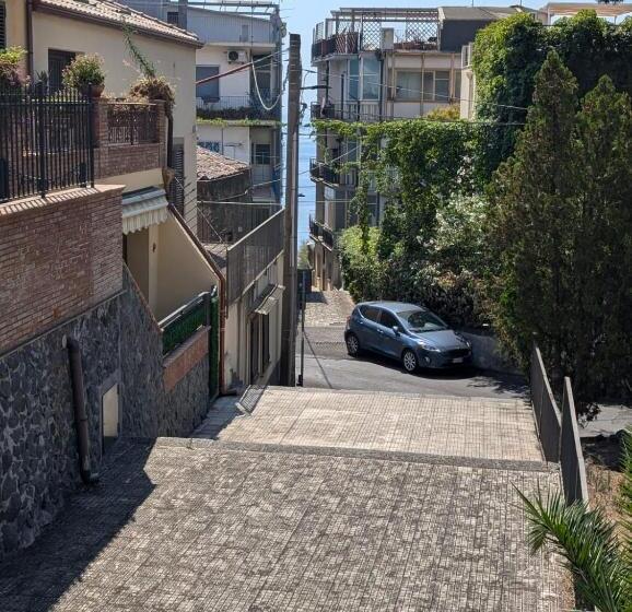 تختخواب و صبحانه N Amuri Room A Due Passi Del Mare