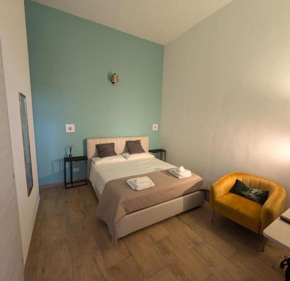 تختخواب و صبحانه N Amuri Room A Due Passi Del Mare
