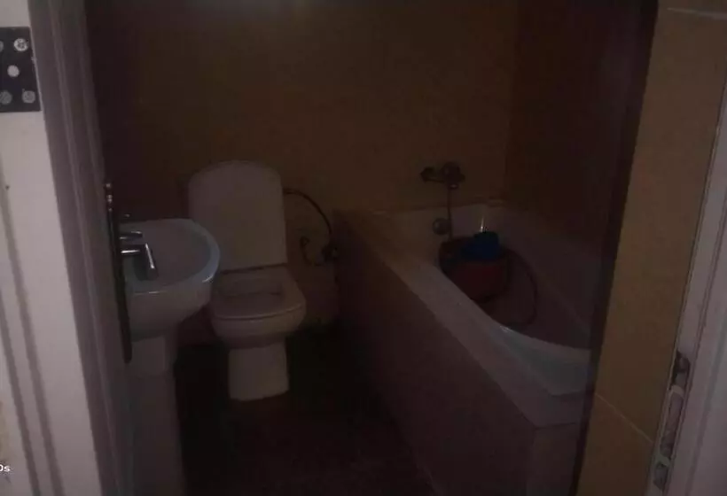 تختخواب و صبحانه Omeroi Apartment