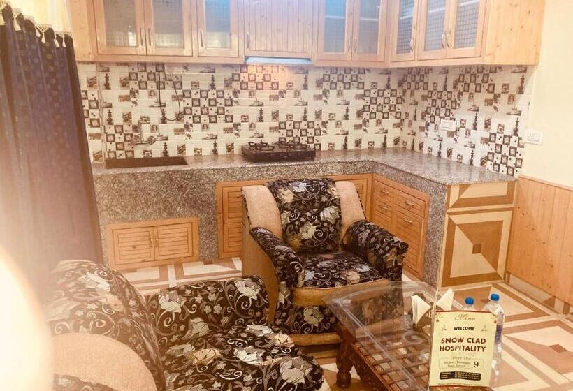 Hotel Barely Roll Inn