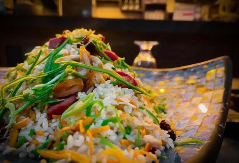 Hotel Elaine Forest View