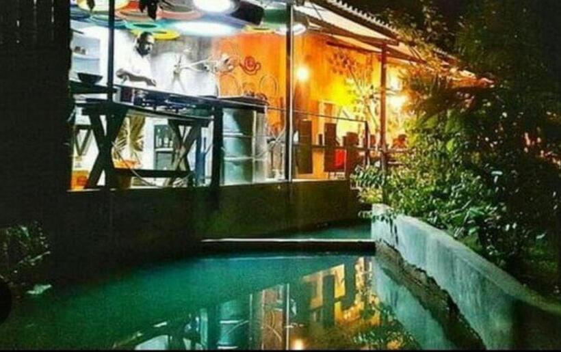 Hotel Elaine Forest View