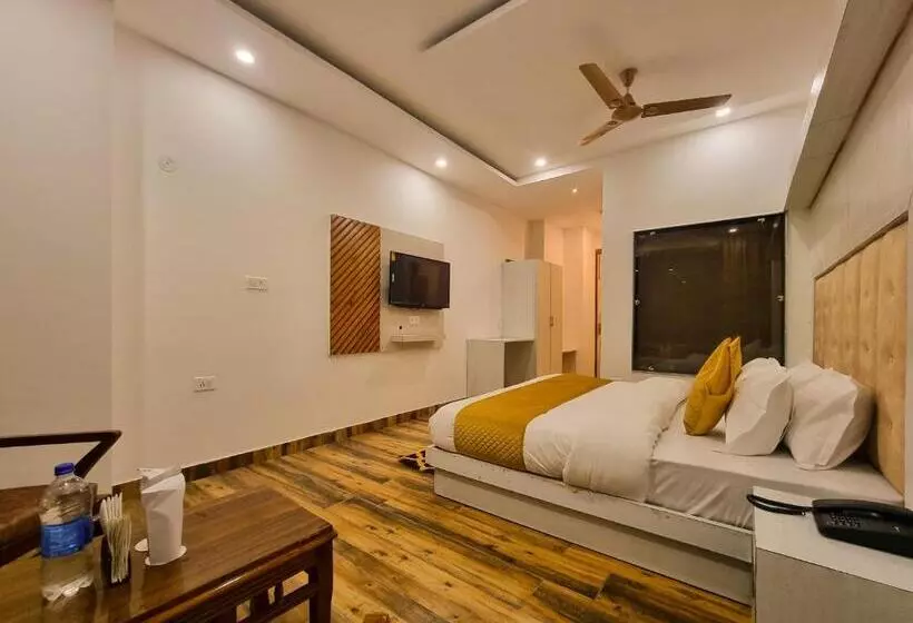 ホテル Mist Inn Dalhousie !! Top Rated & Most Awarded Property In Dalhousie
