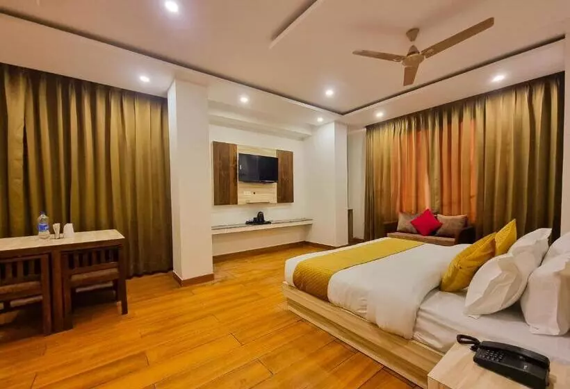 ホテル Mist Inn Dalhousie !! Top Rated & Most Awarded Property In Dalhousie