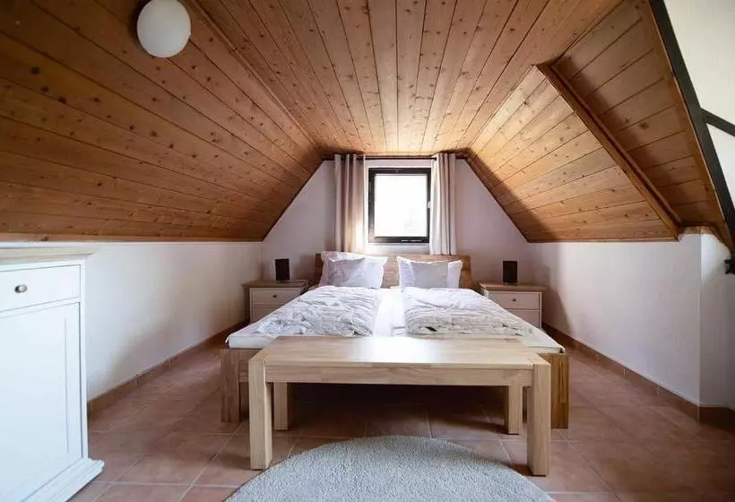 ホテル Reetdach Ferienhaus Nahe Ostseebad Kühlungsborn