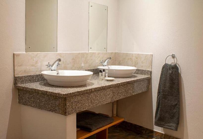 호텔 Rorke S Drift Bed & Breakfast