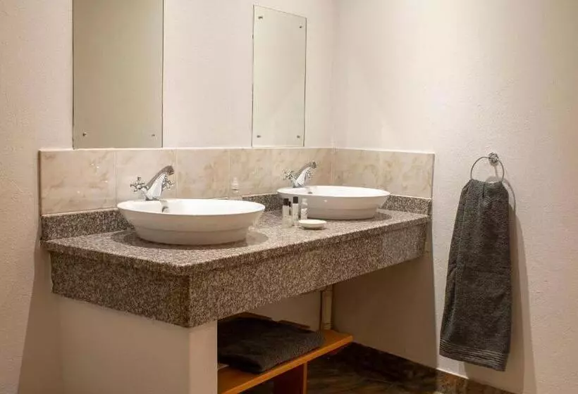 Hotelli Rorke S Drift Bed & Breakfast