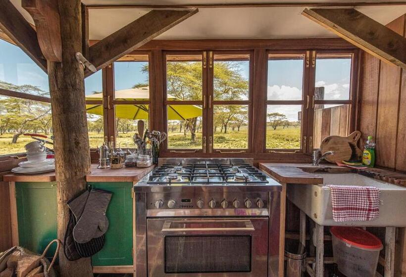 هتل The Watch Tower 360 Bed View Shower Understars