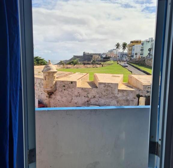 پانسیون Party Hostel San Juan