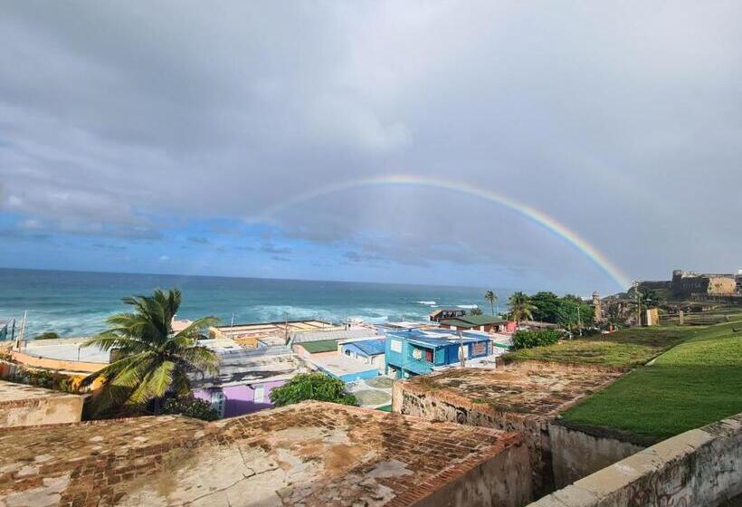 پانسیون Party Hostel San Juan